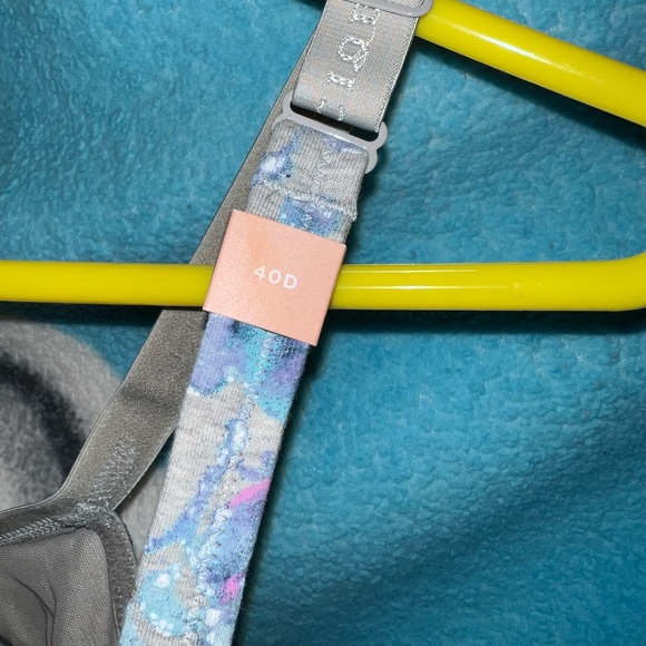 Cacique Lane Bryant women’s 40D floral bra - Picture 4 of 4